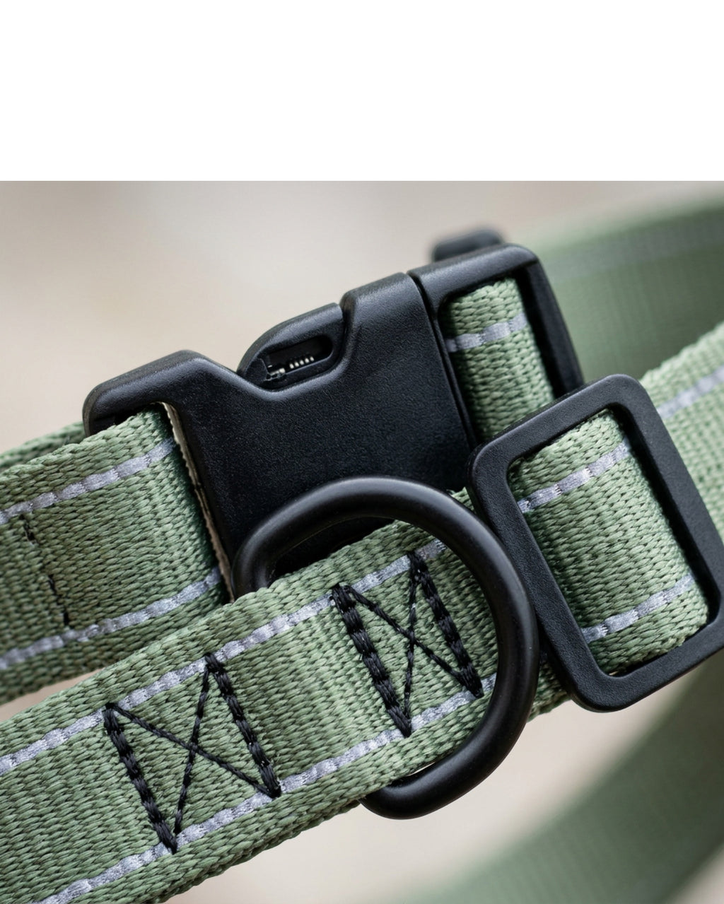 Nookn Adjustable Nylon Dog Collar 38-56 cm Sage Reflective Thread - Detail view
